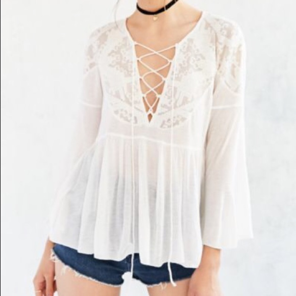 Very cute flowy top from urban outfitters.